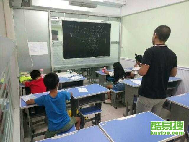 重庆酷易搜电脑培训 开启数字时代技能之门